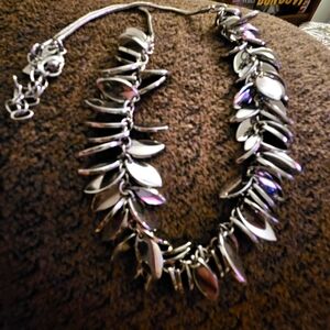 Necklace & earring set